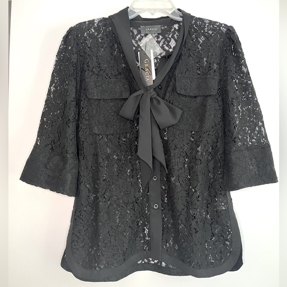 NWT Gracia Black Lace Button Front Top with Tie Sz L